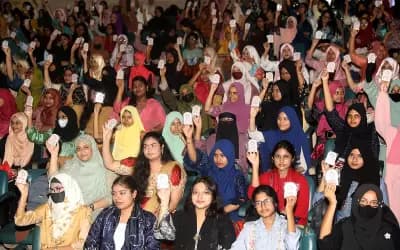 মা-বাবার স্বপ্ন পূরণে মানবিক চিকিৎসক হতে চায় মারিয়া