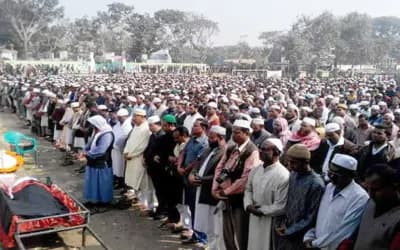 শ্রদ্ধা ভালবাসায় শাহজাদপুরে সাংবাদিক শিমুলের দাফন সম্পন্ন