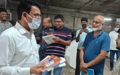 মধ্যরাতে রাজধানীর ৬ প্রেসে শিক্ষামন্ত্রীর আকস্মিক পরিদর্শন