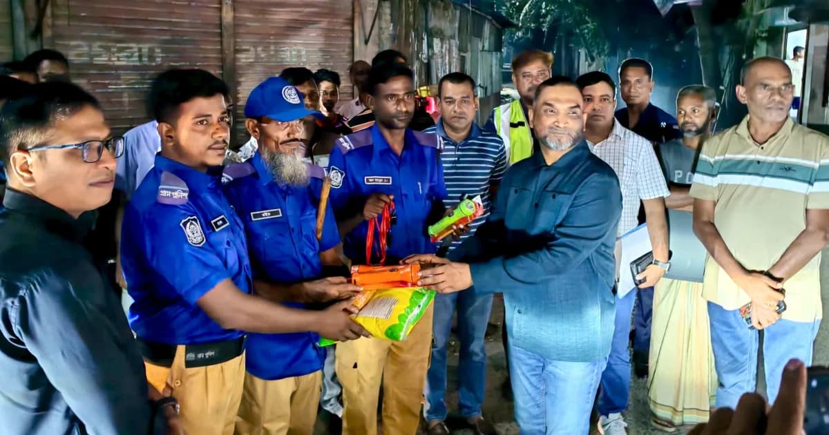 সিরাজগঞ্জে অপরাধ প্রতিরোধে জনতার সঙ্গে পুলিশের মতবিনিময়