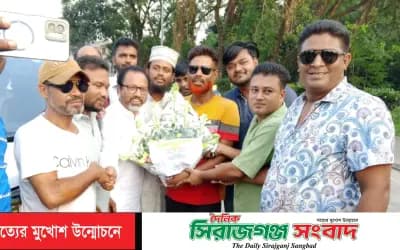 যুবদল নেতা মিজানের নেতৃত্বে বিএনপি নেতা বাচ্চুকে ফুলেল শুভেচ্ছা