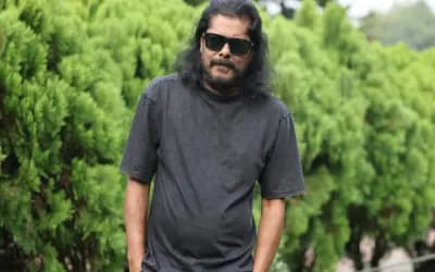 জন্মদিনে জেমস: জীবনকে জটিলভাবে ভাবার দরকার নেই