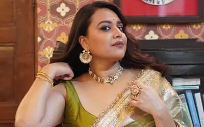 মাঝরাতে জড়িয়ে ধরতে চেয়েছিলেন মদ্যপ পরিচালক, ভয়ংকর অভিজ্ঞতার কথা জানালেন নায়িকা