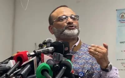 রাজনৈতিক লোকজন আমার সঙ্গে আসুক, তাঁর পেছনে যাব না: ঢাবির সাবেক উপাচার্য