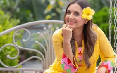 অসুস্থতায় ৯ মাস শুটিংয়ে নেই, এবার ফিরতে চান তানিয়া বৃষ্টি