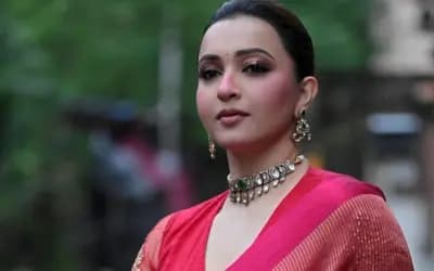 বয়স হলেই বিয়ে করতে হবে, মানতে নারাজ কৌশানি