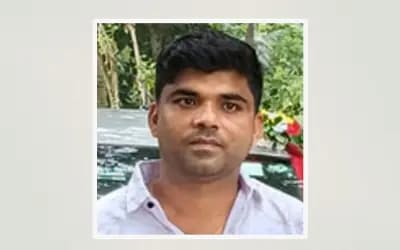 মেয়ের জন্মদিনের কেক কিনতে গিয়ে বাসচাপায় প্রাণ গেল বাবার