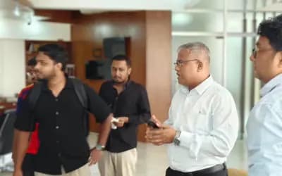 চুয়েটের আন্দোলনে ‘রাজনীতি’ দেখছেন সরকারের কেউ কেউ, শিক্ষার্থীরা বলছেন ভিন্ন কথা