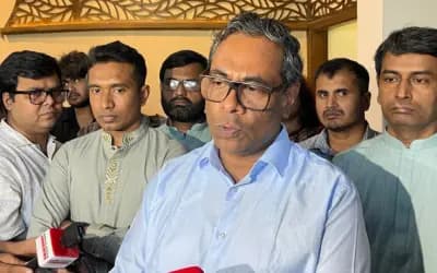 ডেঙ্গুর ভ্যাকসিন অনুমোদনে কেন এত সতর্ক সরকার? জানালেন প্রতিমন্ত্রী