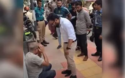 নিজেকে রক্ষার জন্য অপরাধটা কি আমাদেরই হলো, প্রশ্ন সেই তরুণীর