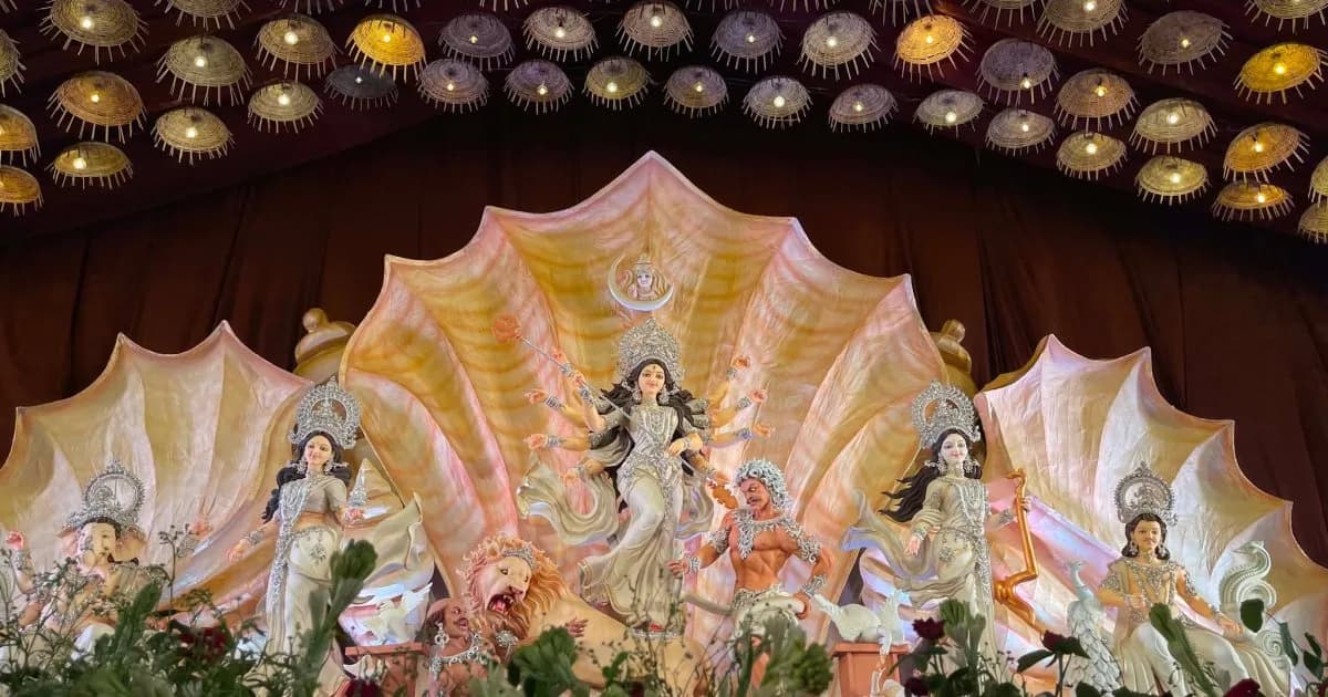 যে কারণে এবার সপ্তমী দুইদিন