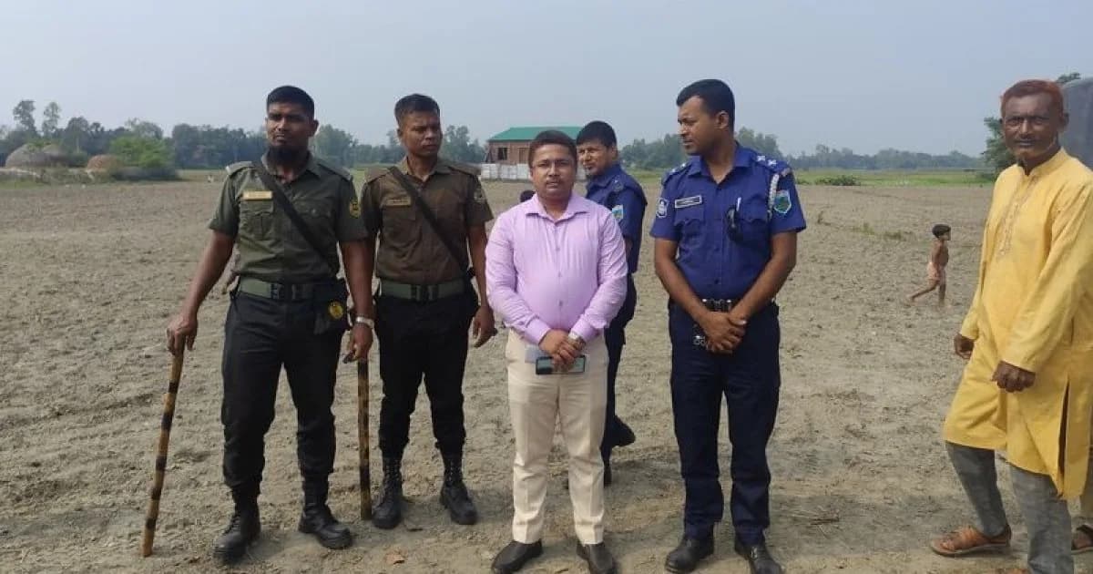 বাংলা ট্রিবিউনে সংবাদ প্রকাশের পর উল্লাপাড়ায় সরকারি মাঠে চাষাবাদ না করার নির্দেশ ইউএনও’র