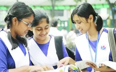 ২০২৭ সালের এসএসসির ফরম পূরণের তারিখ ঘোষণা, পরীক্ষার্থীদের যে ৬ নির্দেশনা জানা জরুরি