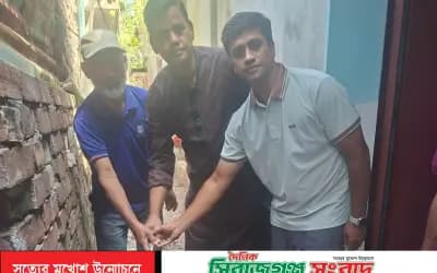 সিরাজগঞ্জে সয়াধানগড়া জগাই মোড়ে গলি রাস্তার ঢালাই কাজের উদ্বোধন