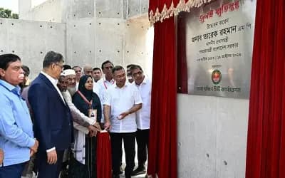 জুলাই স্মৃতিস্তম্ভ ও আধুনিকায়িত ওসমানী উদ্যান উদ্বোধন করলেন প্রধানমন্ত্রী