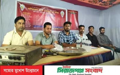 হাটিকুমরুল শ্রীশ্রী কালিমাতা দুর্গা মন্দির পরিদর্শনে ছাত্রদল নেতা রাকিব হোসেন খাঁন