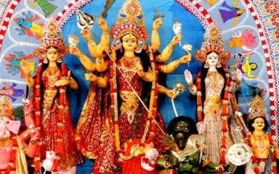 নৌকায় কৈলাস ফিরে যাবেন দুর্গা