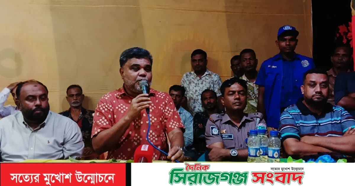 জুড়ীতে পূজামণ্ডপে এমপি মিঠু,পৌছে দিলেন প্রধানমন্ত্রীর শুভেচ্ছা ও উপহার