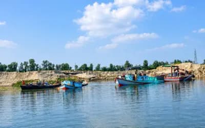 অবৈধভাবে মাটি-বালু উত্তোলন করছে আ. লীগ নেতা, জমি হারানোর শঙ্কায় কৃষক