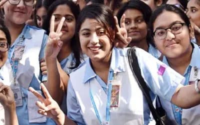 এইচএসসির ফল প্রকাশের তারিখ: ফেল করলে তিন মাসে পরীক্ষার সুযোগ