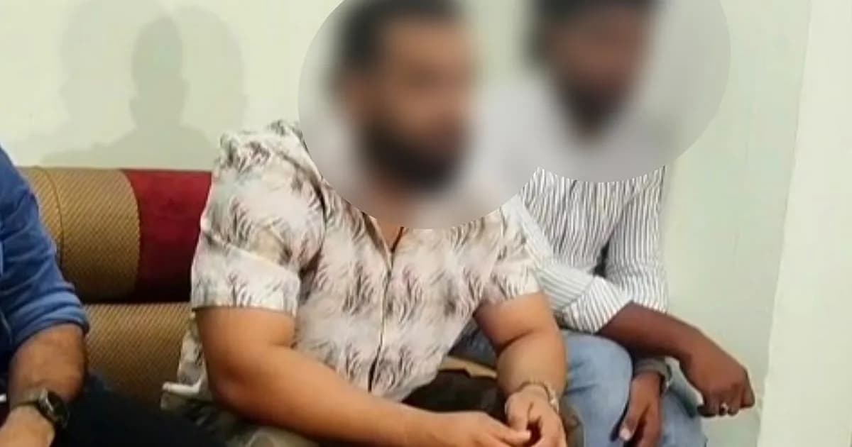 শিশুটির বাবা বললেন, ‘বিচার চাইতে মাদ্রাসায় গিয়েছিলাম, মব করতে নয়’