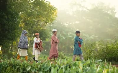 সন্তানের ধর্মীয় শিক্ষা: কোথায় পড়াবেন, কোথায় পড়াবেন না