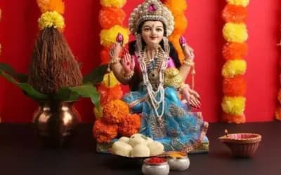 ঐশ্বর্যের দেবী লক্ষ্মীর পূজা আজ