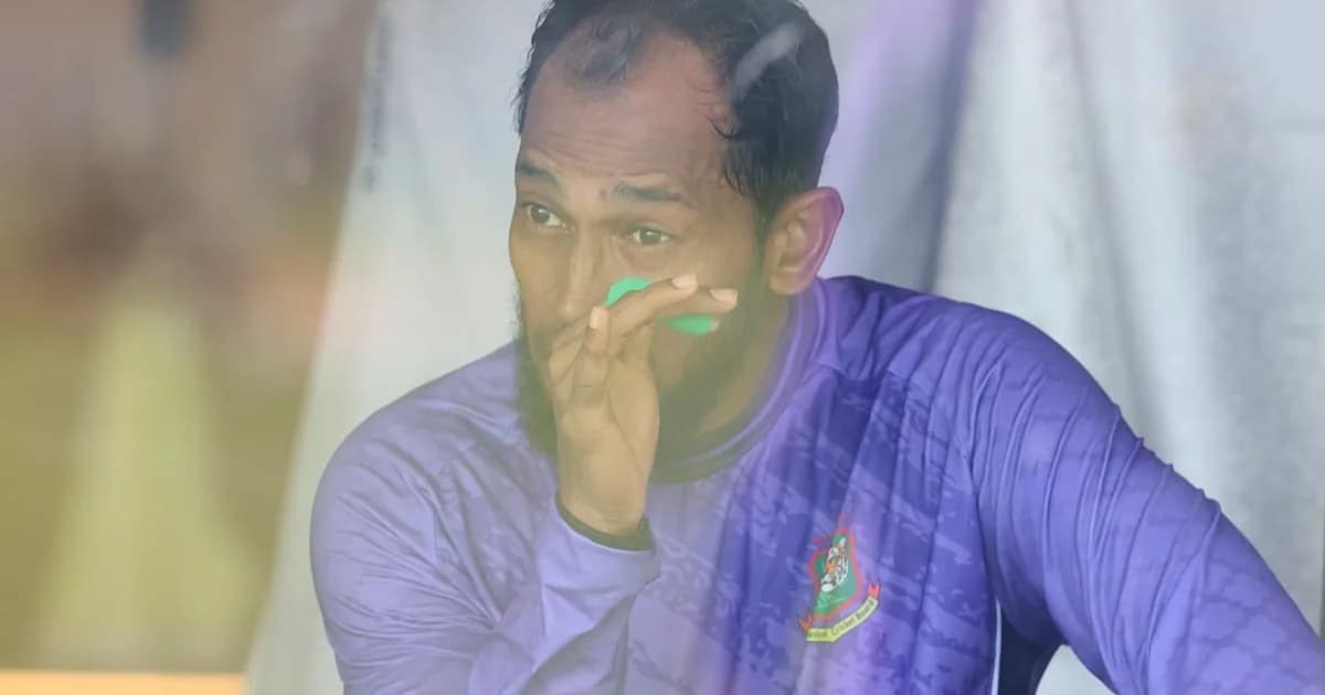 আঙুল থেঁতলে গেছে মুশফিকের, তবে খেলবেন সিলেট টেস্টে