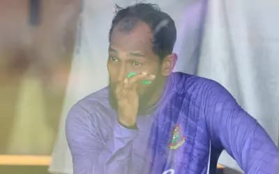 আঙুল থেঁতলে গেছে মুশফিকের, তবে খেলবেন সিলেট টেস্টে