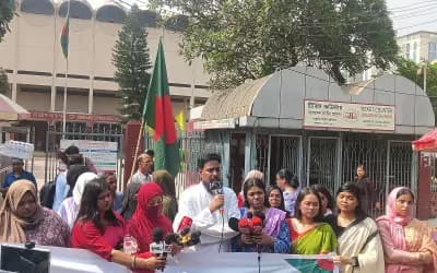 এখন হতাশা প্রকাশের অধিকারও চাইতে হচ্ছে: আখতার হোসেন