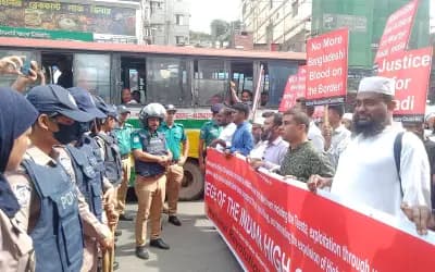 ভারতীয় হাইকমিশন ঘেরাওয়ে জাতীয় বিপ্লবী পরিষদের মিছিল আটকে দিল পুলিশ