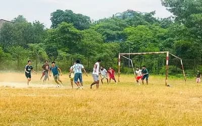 ভৈরব বন্ধুসভার মাদকবিরোধী প্রীতি ফুটবল ম্যাচ