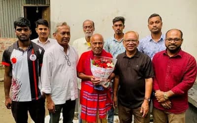 প্রবীণ ক্রীড়াব্যক্তিত্ব সুনীল দে-কে সম্মাননা দিল বন্ধুসভা