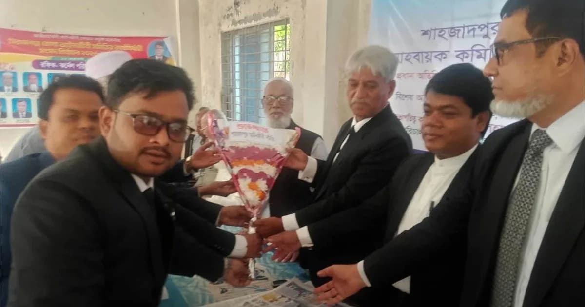 সিরাজগঞ্জে আইনজীবী সমিতির নবনির্বাচিত কমিটিকে সংবর্ধনা
