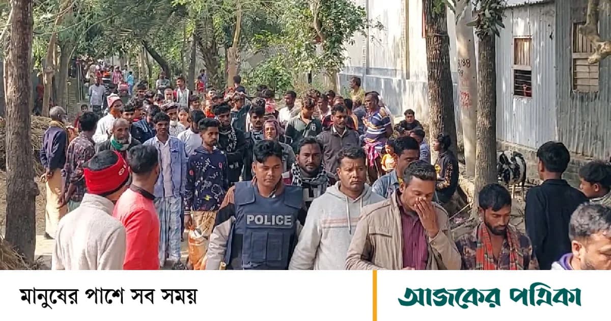 তুচ্ছ ঘটনার জেরে দুপক্ষের সংঘর্ষ, আহত ২০