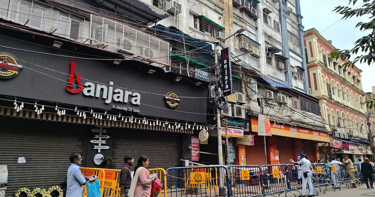 কলকাতায় আগুন: মির্জা গালিব স্ট্রিটের ১৩ হোটেল-রেস্তোরাঁকে শোকজ