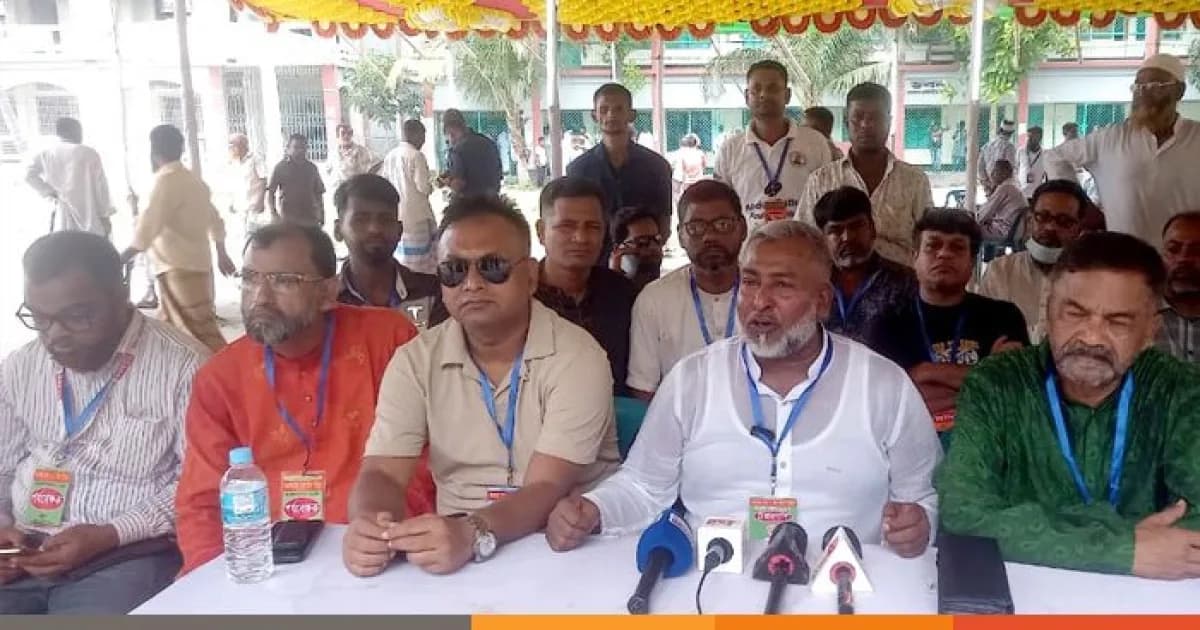 উৎসব মুখর পরিবেশে সিরাজগঞ্জ রিকশা-ভ্যান শ্রমিক ইউনিয়ন নির্বাচনের ভোট গ্রহণ শুরু