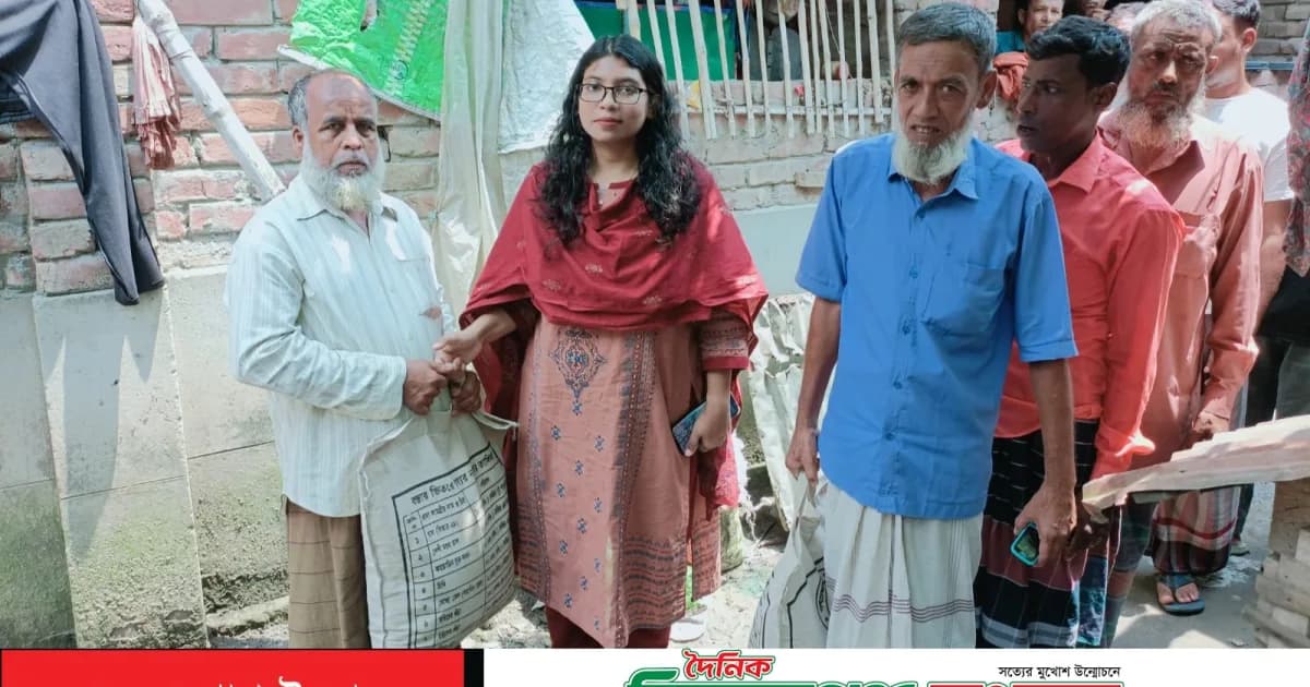 সিংড়ায় অগ্নিকান্ডে ক্ষতিগ্রস্ত কৃষকের পাশে উপজেলা প্রশাসন
