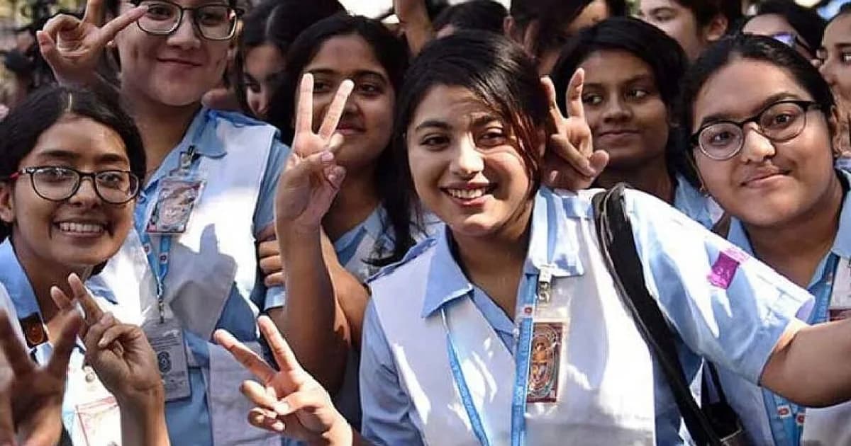 একাদশ শ্রেণির ভর্তিতে সর্বোচ্চ ফি ৮৫০০, শহর-গ্রামের কোন ধরনের প্রতিষ্ঠানে কত ফি