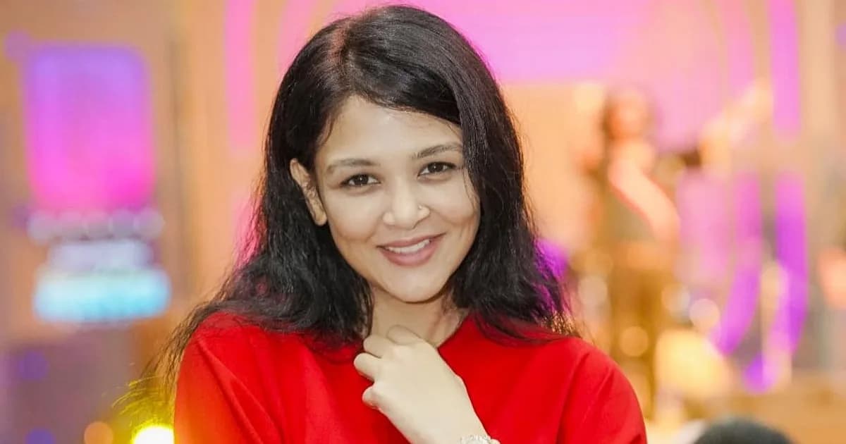 দেখিই না একটু কষ্ট করে...