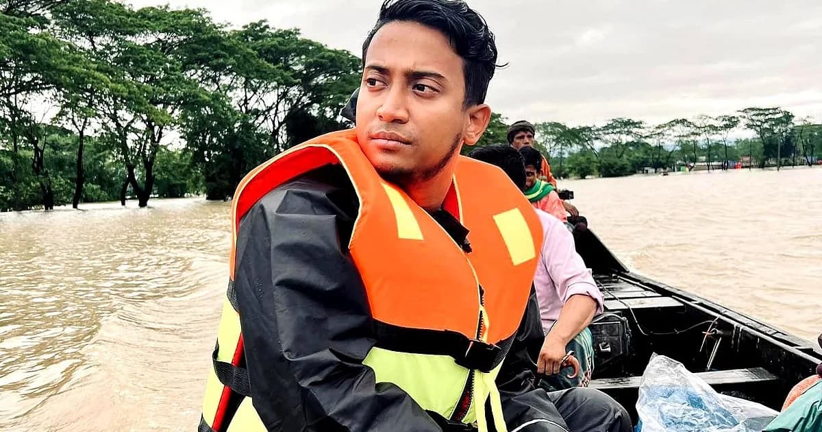 আমরা যে রাস্তা দিয়ে ফিরব, সেটি পুরো ধসে গেছে: নেপাল থেকে তাসরিফ খান