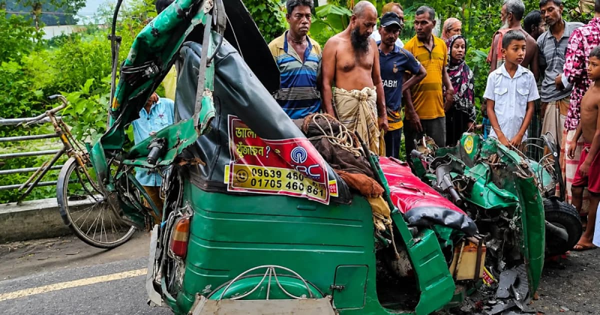 মাছ ধরতে যাওয়ার পথে প্রাণ গেল বৃদ্ধের, সিরাজগঞ্জে নিহত ২