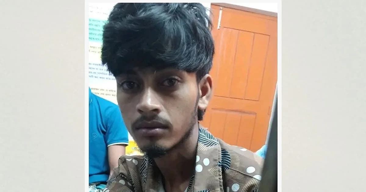 সন্তান বিক্রির টাকায় আইফোন কেনার অভিযোগ, বাবাকে আটক