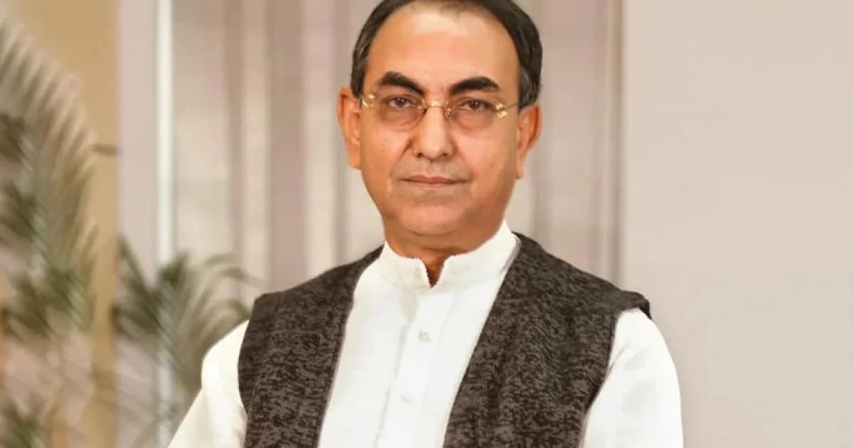 আজ রাতে দেশে ফিরছেন মির্জা আব্বাস