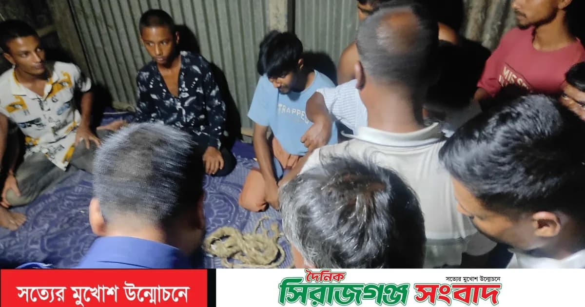 রায়গঞ্জে ইয়াবাসহ ৪ যুবক আটক