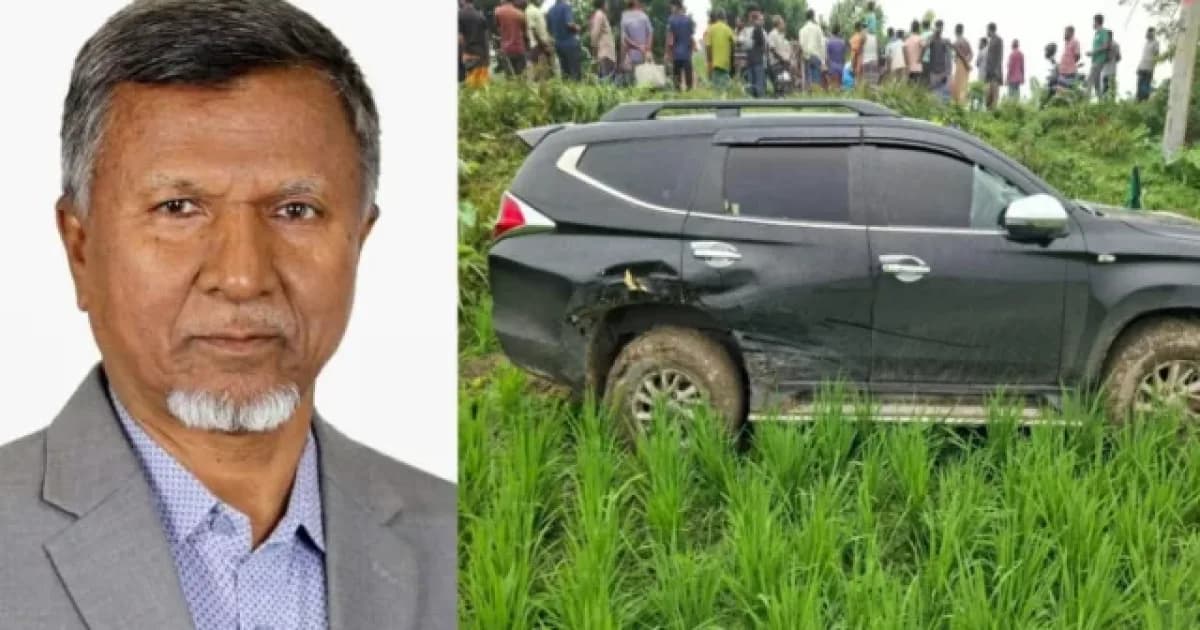 বগুড়ায় বধির বৃদ্ধাকে বাঁচাতে গিয়ে দুর্ঘটনায় জনপ্রশাসন প্রতিমন্ত্রীর গাড়ি