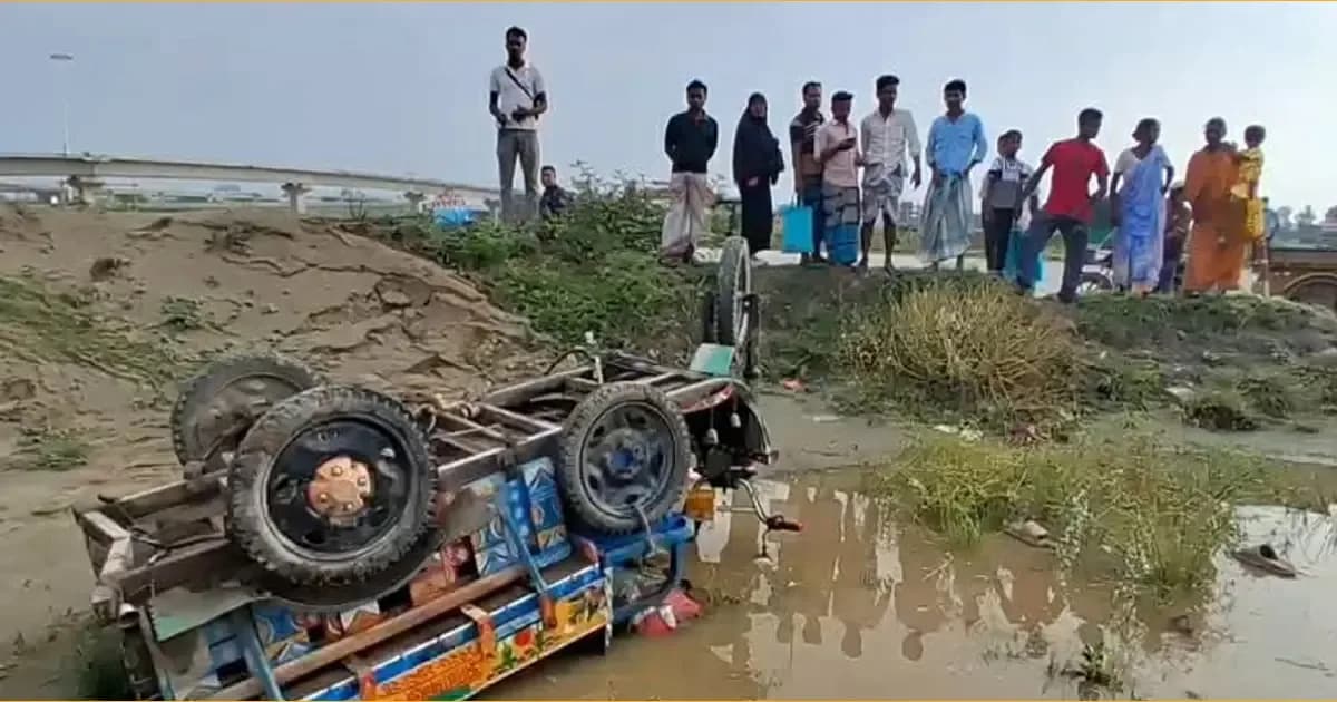সিরাজগঞ্জে সড়ক দুর্ঘটনায় মা-ছেলে নিহত