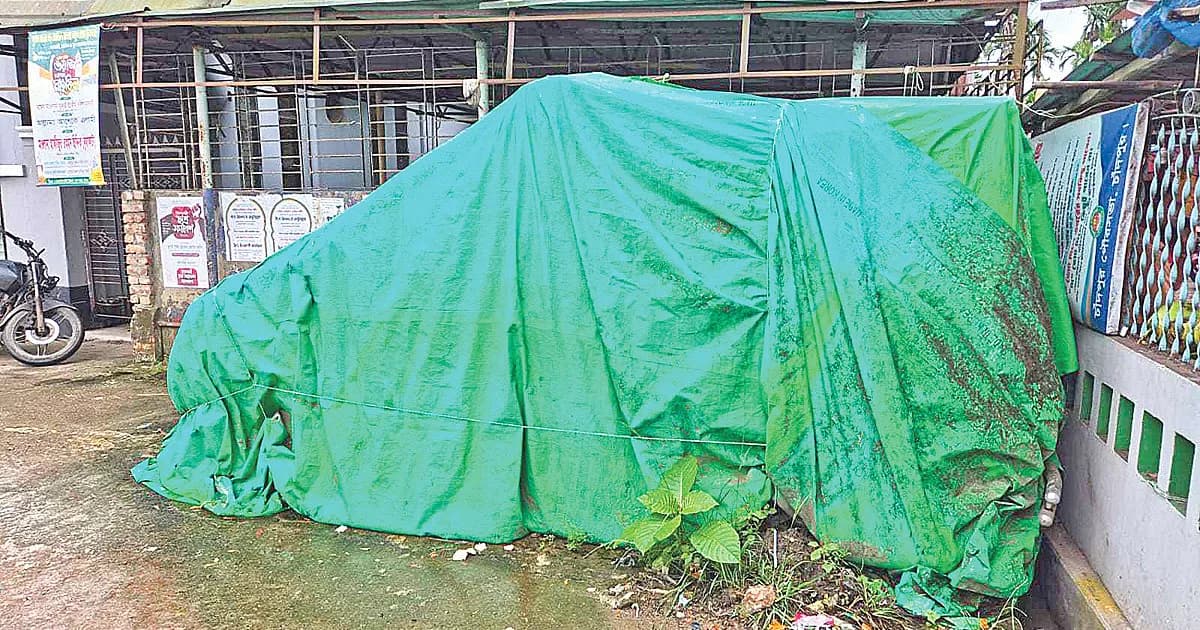 চাঁদপুরে বেওয়ারিশ লাশ বহনের দুটি অ্যাম্বুলেন্স বিকল, ভোগান্তি