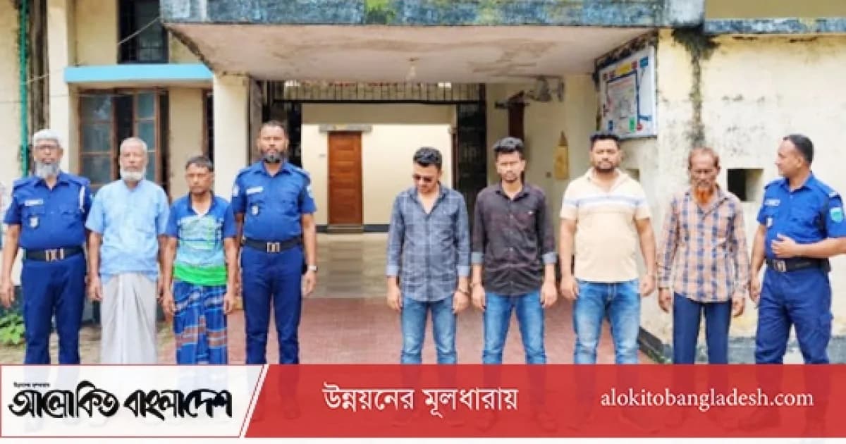 সিরাজগঞ্জে পুলিশের বিশেষ অভিযানে ৬ আসামি গ্রেপ্তার
