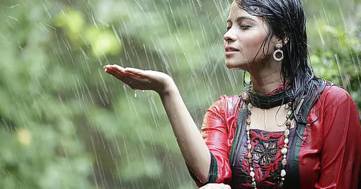বৃষ্টির পানিতে মাইক্রোপ্লাস্টিকের সন্ধান